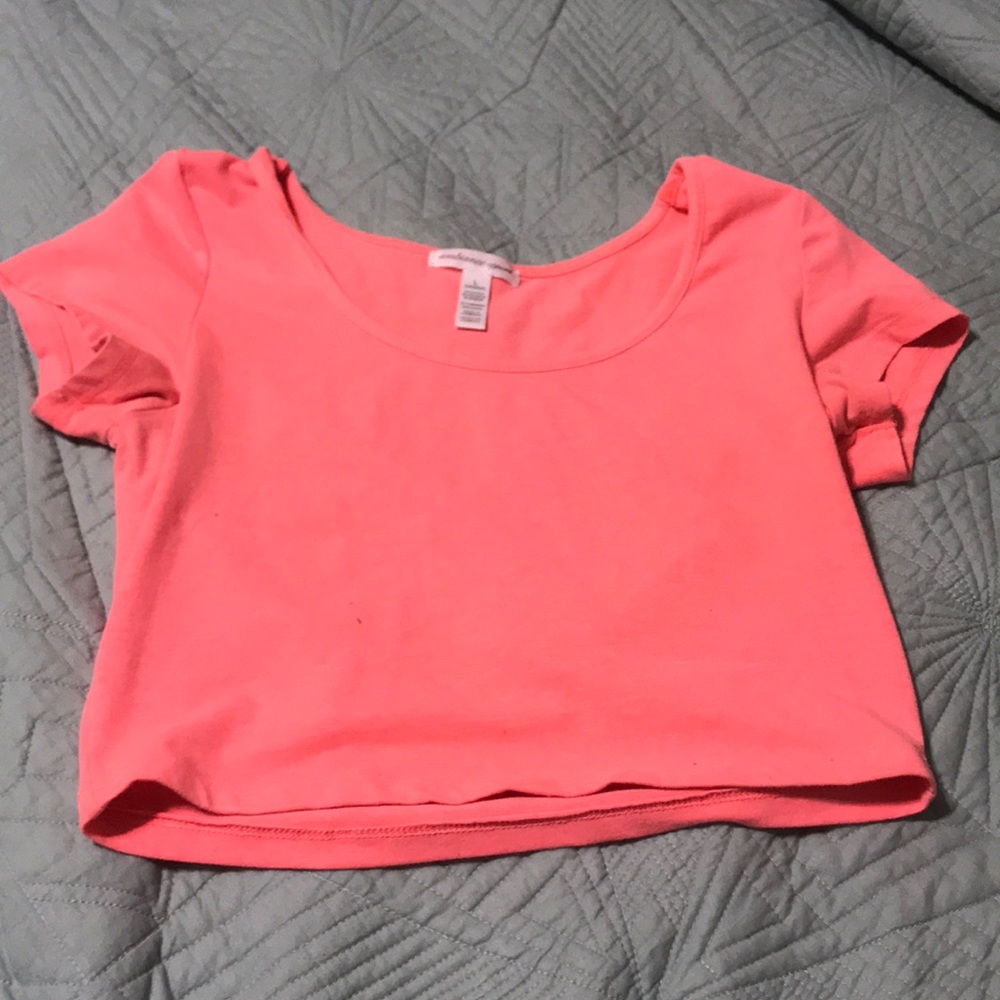 Hot pink short sleeve crop top